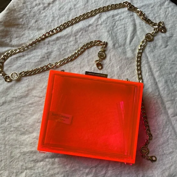 Vintage Y2K Juicy Couture Neon Pink Lucite Box Crossbody with Gold Chain - Picture 1 of 7